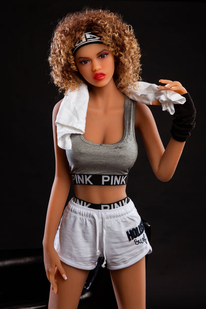 Naomi | 168cm | 25 jaar